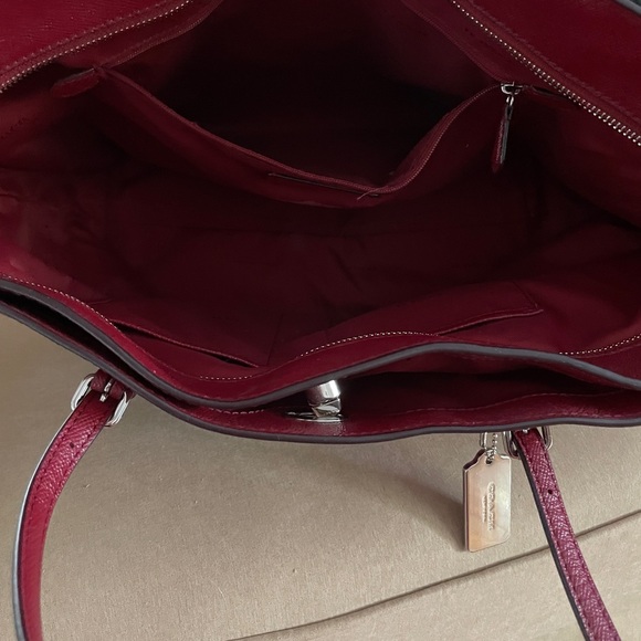 Coach Tote - Picture 4 of 4